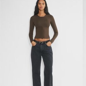 Aritzia contour long sleeve